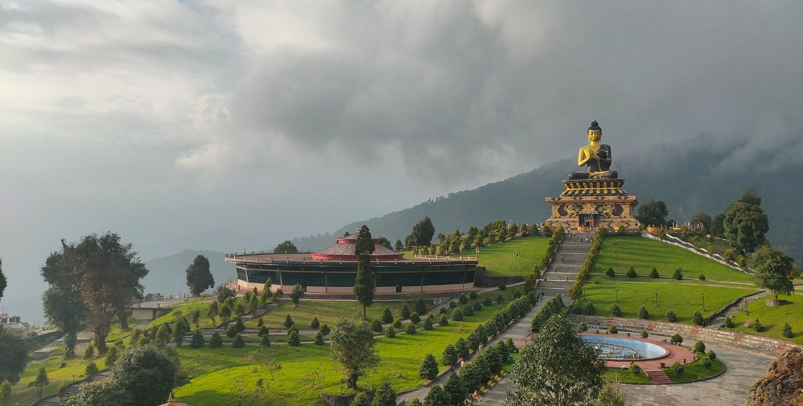 Bhutan Wellness Tours – Healing, Meditation &amp; Happiness Journeys